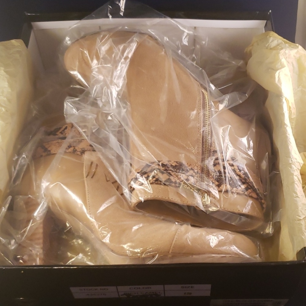 Iman Carmel suede & leather Booties